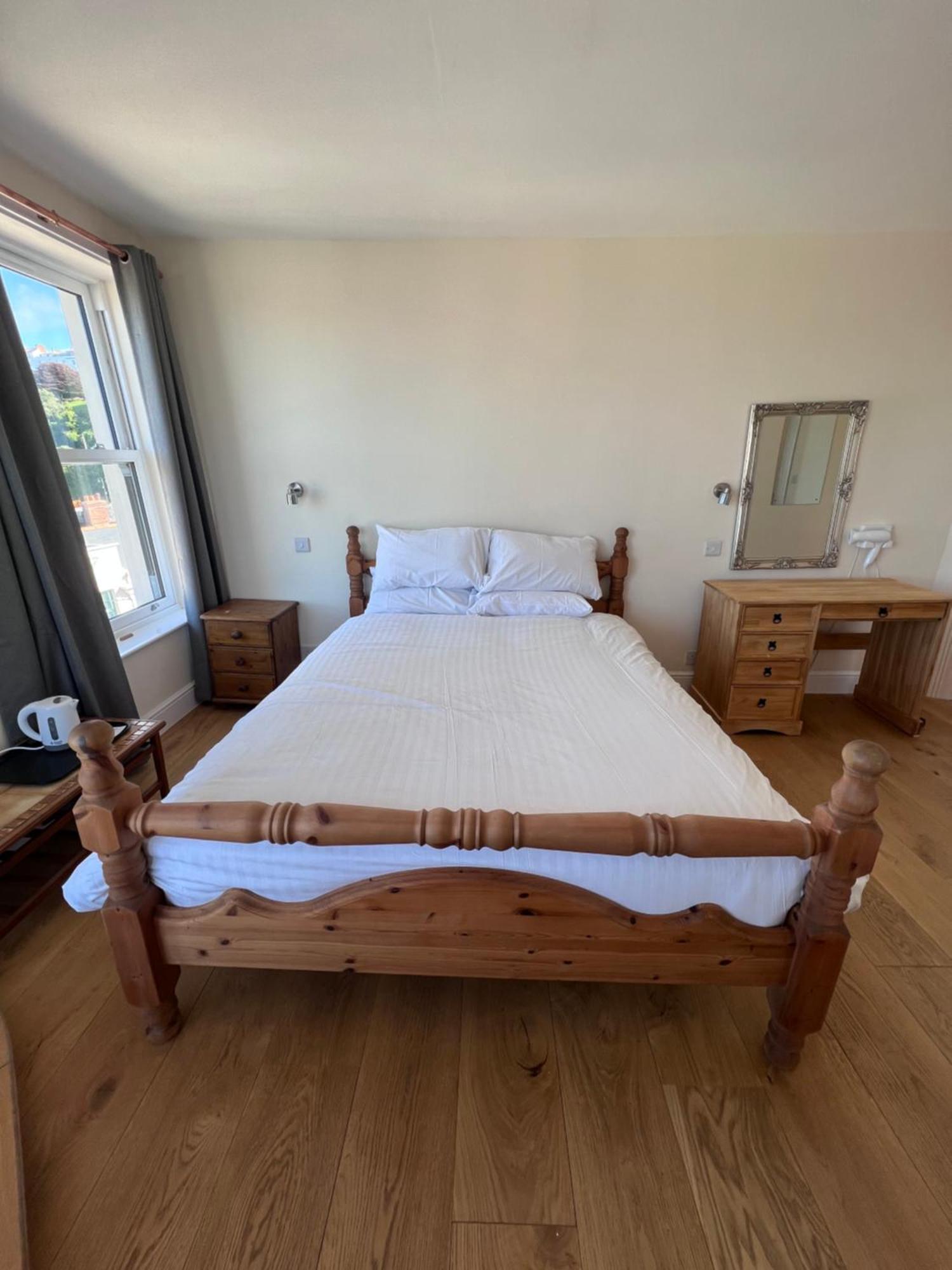 일프러컴 The Harbour Lights B&B 외부 사진