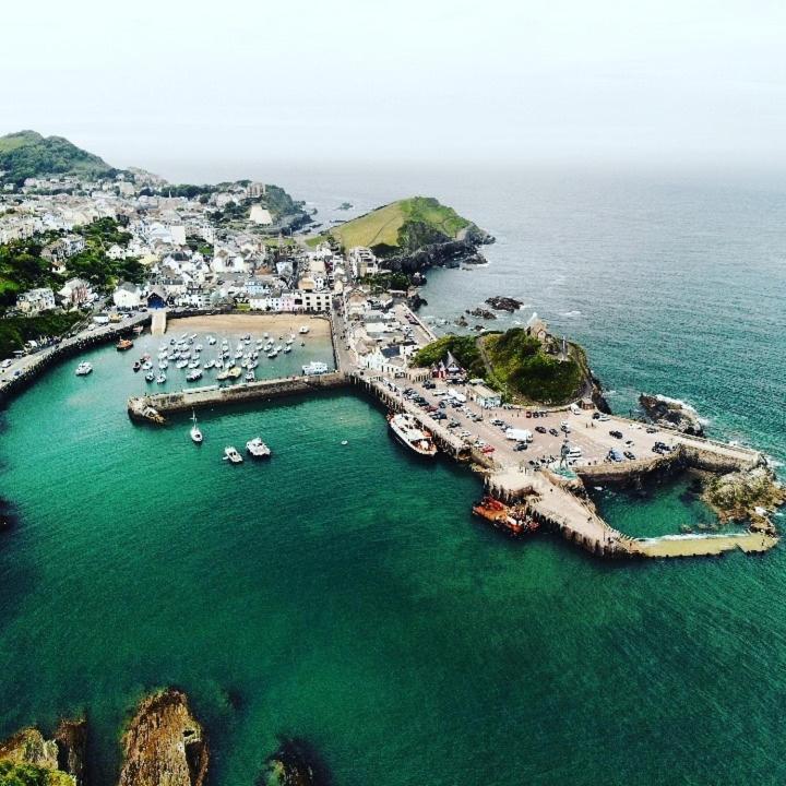 일프러컴 The Harbour Lights B&B 외부 사진