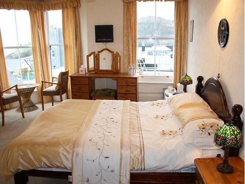 일프러컴 The Harbour Lights B&B 외부 사진
